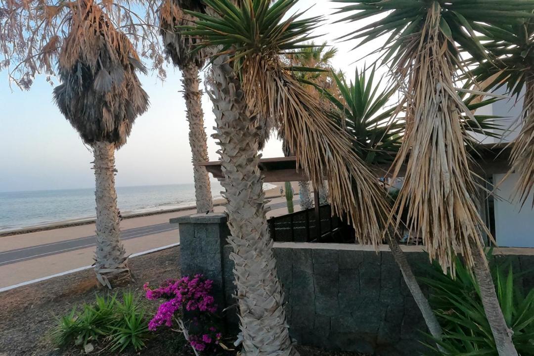 La Casa De La Playa Villa Puerto del Carmen  Dış mekan fotoğraf