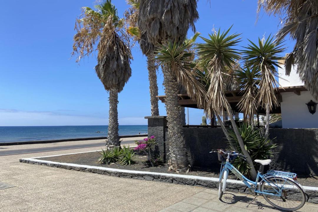 La Casa De La Playa Villa Puerto del Carmen  Dış mekan fotoğraf