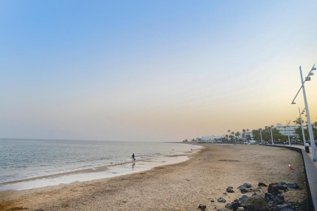 La Casa De La Playa Villa Puerto del Carmen  Dış mekan fotoğraf